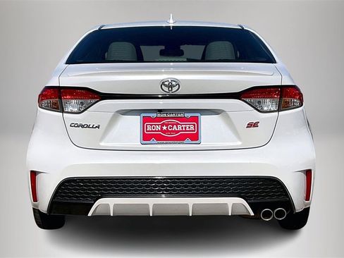 Used 2022 Toyota Corolla SE image 6