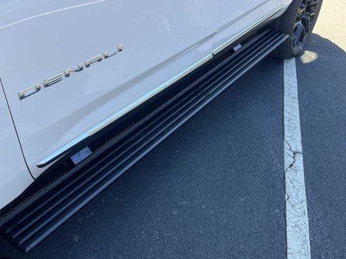 New 2026 GMC Yukon XL Denali image 29