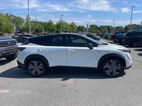 Certified 2023 Nissan Ariya AWD/4WD image 3