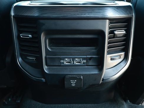 Used 2024 RAM 1500 Laramie RWD image 31