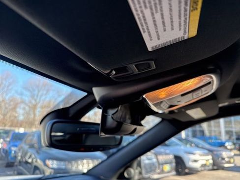 Used 2022 Jeep Grand Cherokee Laredo X image 39