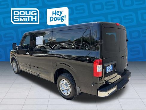 Used 2016 Nissan NV 3500 SL RWD image 4