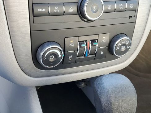 Used 2008 Chevrolet Impala LT w/ Luxury Edition Package image 16