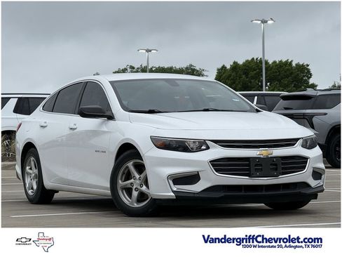 Used 2018 Chevrolet Malibu LS image 1