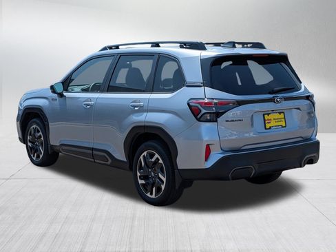 Used 2025 Subaru Forester Limited AWD/4WD image 5