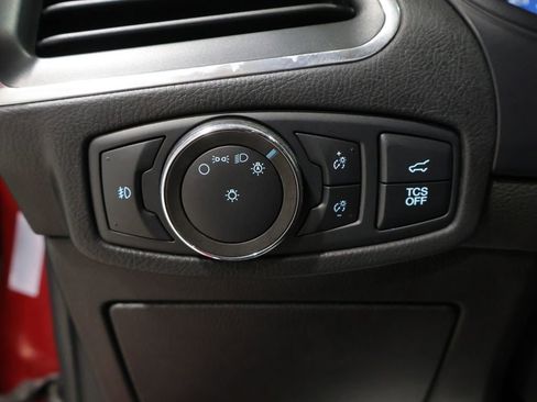 Used 2022 Ford Edge Titanium image 32