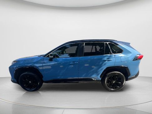 Used 2022 Toyota RAV4 XSE AWD/4WD image 9