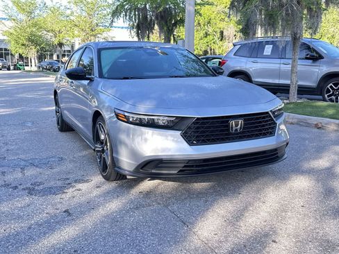 Used 2023 Honda Accord Sport image 8