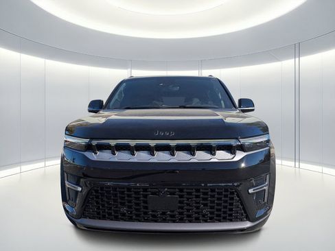 New 2026 Jeep Grand Wagoneer L w/ Premium Group I image 7