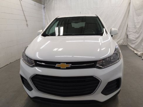 Used 2021 Chevrolet Trax LS w/ Tint and Cruise Package image 15