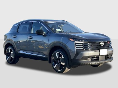 New 2026 Nissan Kicks SR image 5