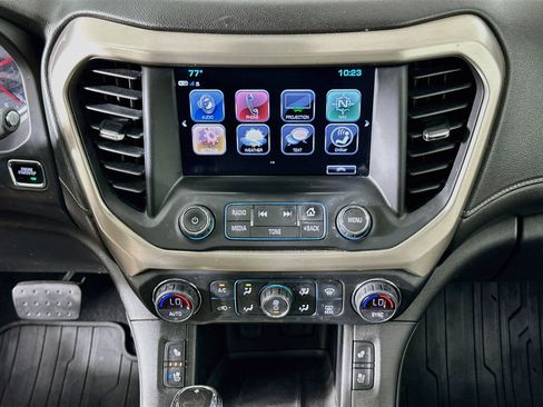 Used 2019 GMC Acadia Denali w/ Technology Package AWD/4WD image 24