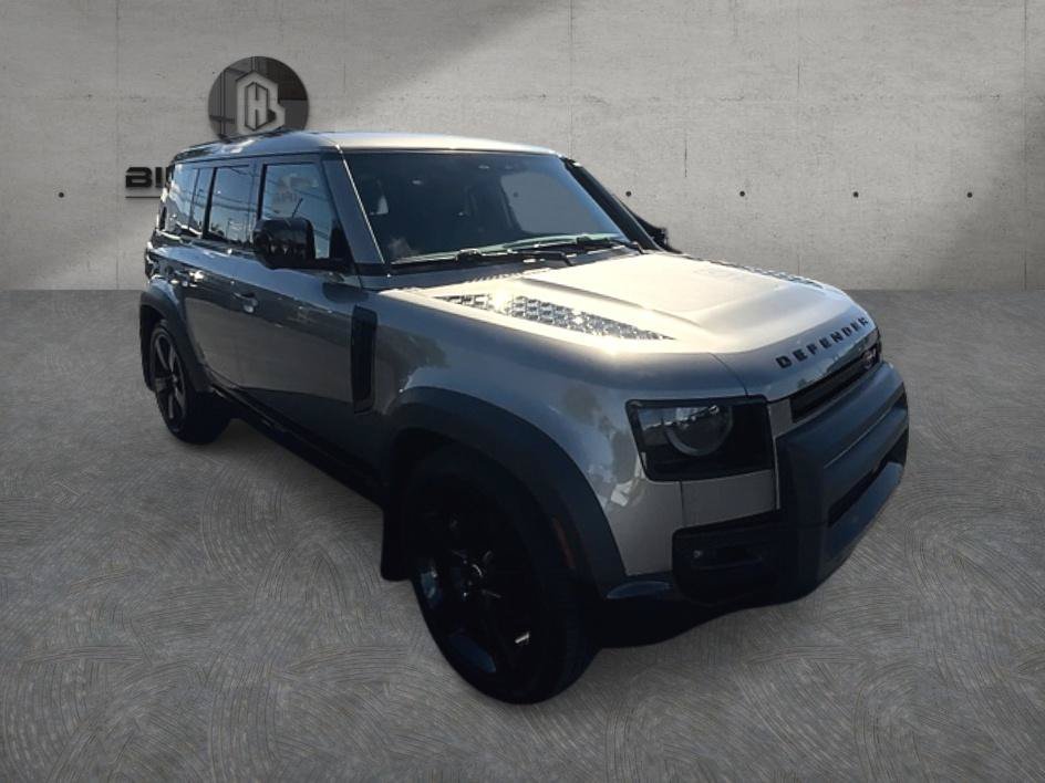 Used 2022 Land Rover Defender 110 X-Dynamic HSE AWD/4WD image 4