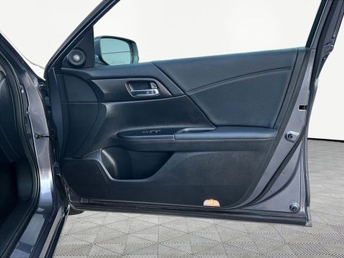 Used 2015 Honda Accord EX-L image 28