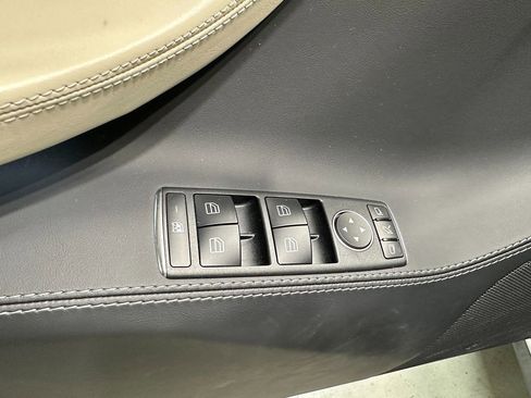 Used 2020 Tesla Model S Long Range image 22