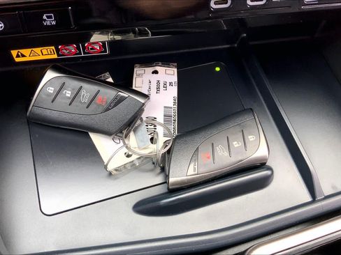 Certified 2025 Lexus TX 500h AWD w/ Technology Package image 15