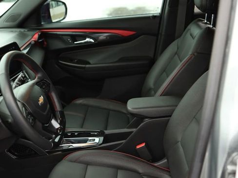 Used 2024 Chevrolet TrailBlazer RS w/ Convenience Package FWD image 21