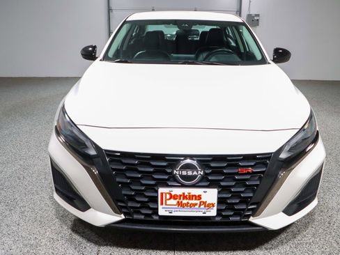 Used 2023 Nissan Altima 2.5 SR image 4