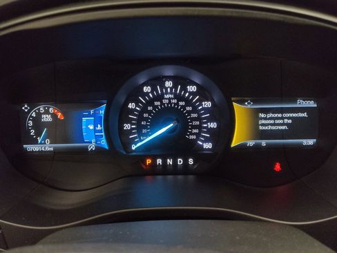 Used 2018 Ford Fusion SE w/ Fusion SE Technology Package FWD image 23