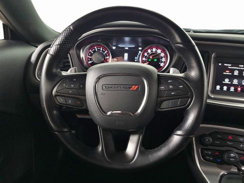 Used 2022 Dodge Challenger GT image 18