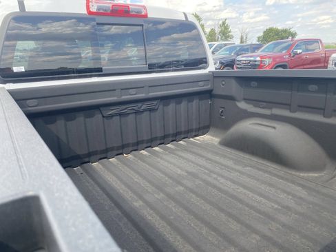 Used 2021 Chevrolet Colorado ZR2 image 6