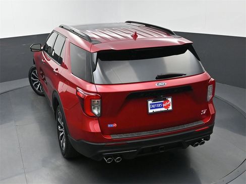 Used 2020 Ford Explorer ST w/ Premium Technology Package image 36