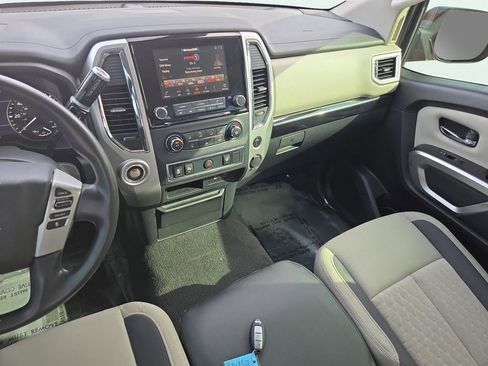 Used 2021 Nissan Titan SV w/ Accessory Utility Package image 21