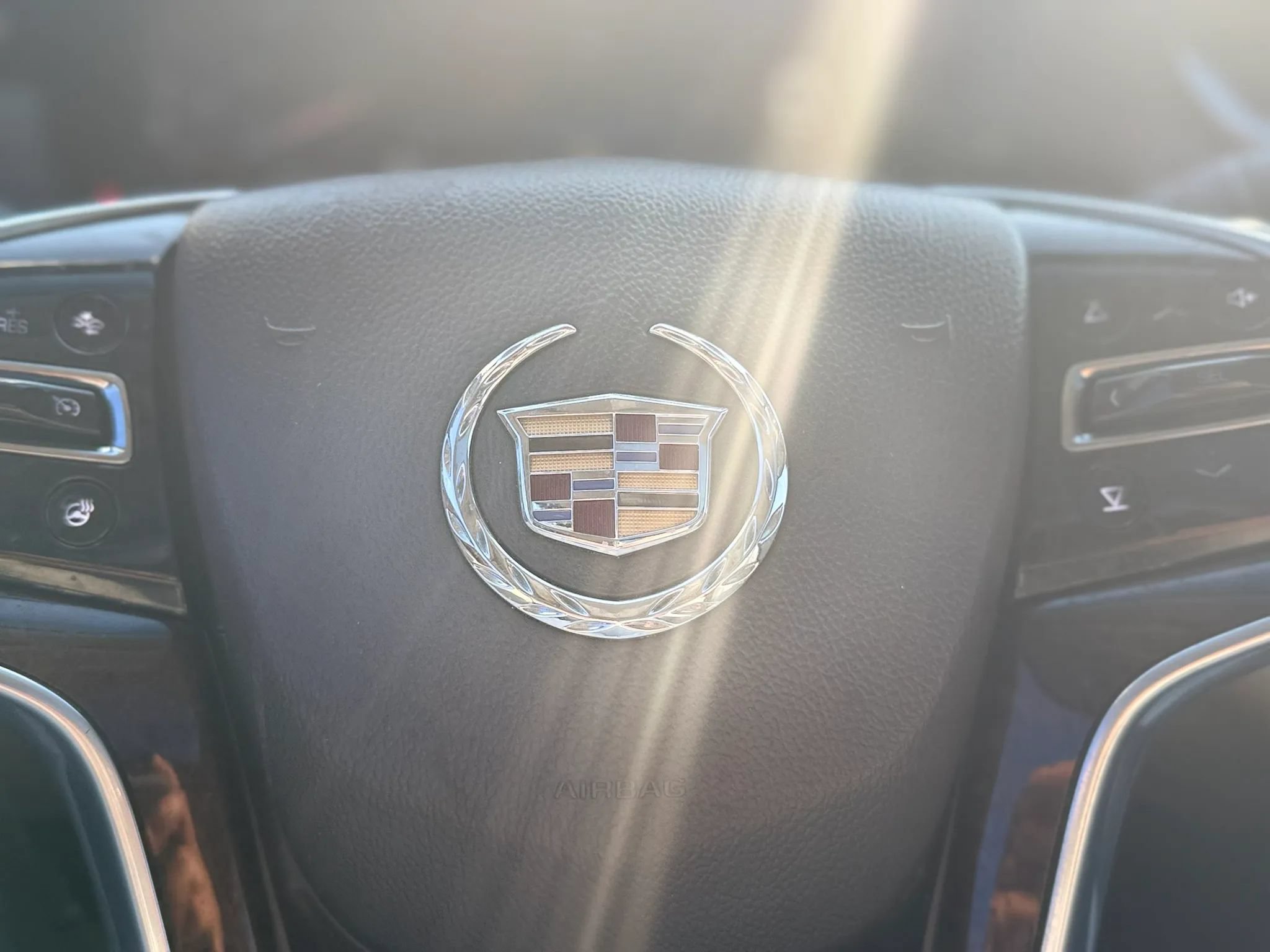 Used 2013 Cadillac XTS Premium FWD image 32