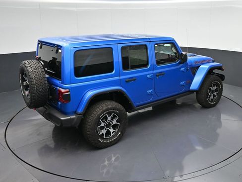 Used 2022 Jeep Wrangler Unlimited Rubicon w/ LED Lighting Group AWD/4WD image 22