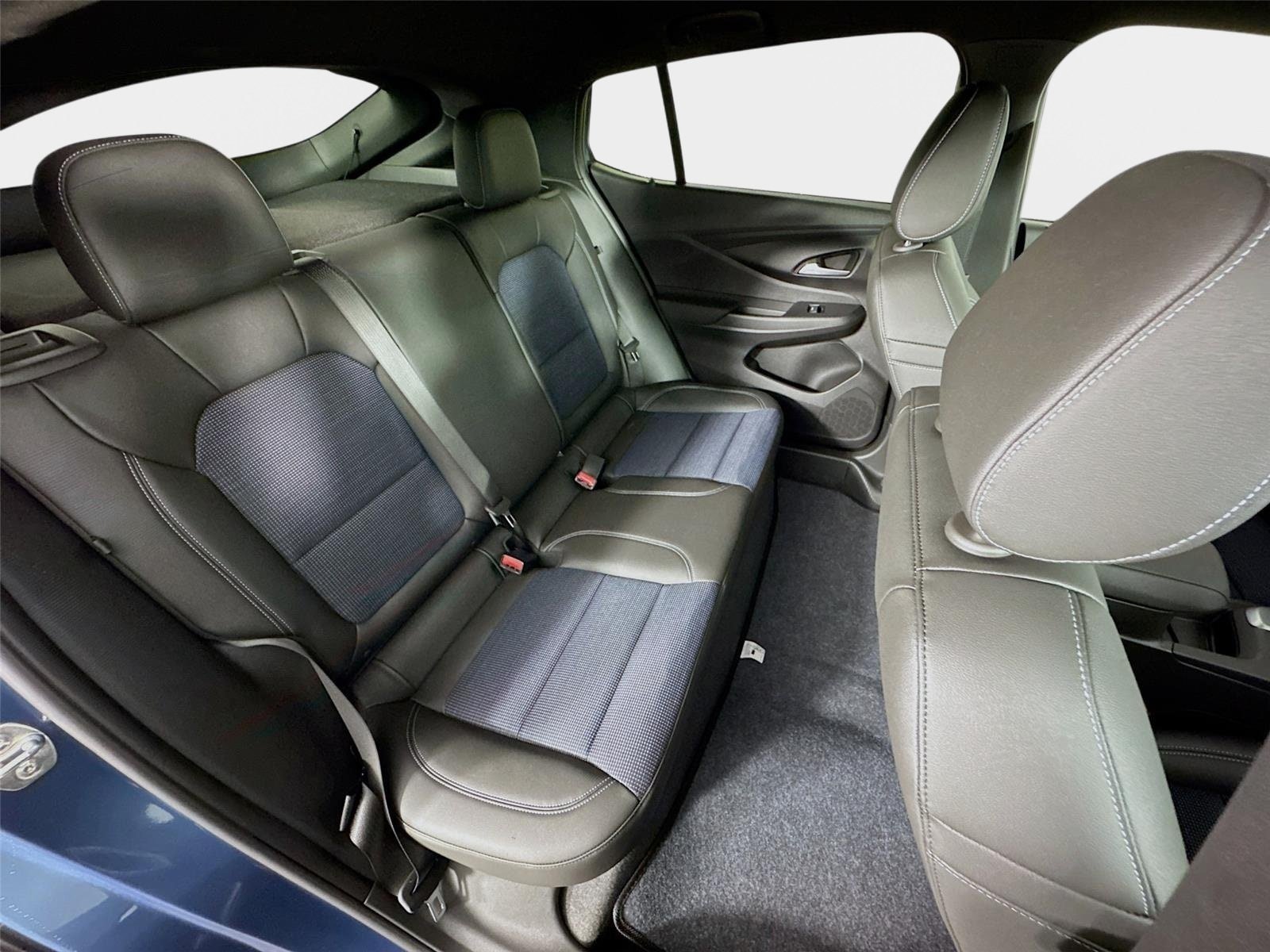 New 2026 Buick Envista Sport Touring w/ Convenience I Package FWD image 25