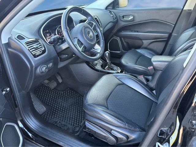 Used 2019 Jeep Compass Latitude AWD/4WD image 14