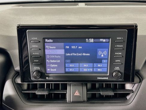 Used 2022 Toyota RAV4 LE w/ Carpet Mat Package (TMS) AWD/4WD image 19