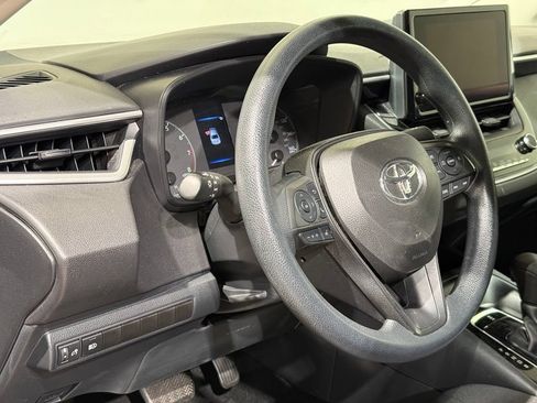 Used 2024 Toyota Corolla LE FWD image 16