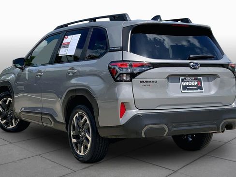 Used 2025 Subaru Forester Limited AWD/4WD image 11