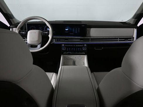 Used 2025 Hyundai Santa Fe Calligraphy FWD image 17
