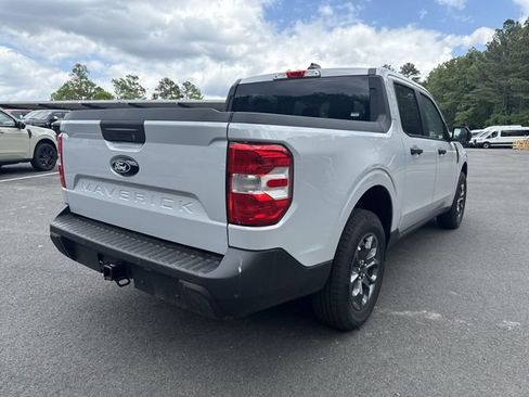 New 2025 Ford Maverick XLT w/ XLT Luxury Package FWD image 8