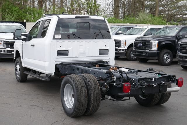 New 2026 Ford F350 XL w/ XL Chrome Package AWD/4WD image 7