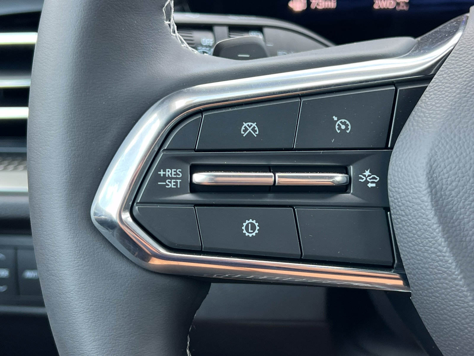 New 2027 Chevrolet Traverse LT AWD/4WD image 18