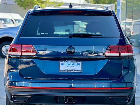 Used 2021 Volkswagen Atlas SE w/ Panoramic Sunroof Package FWD image 35
