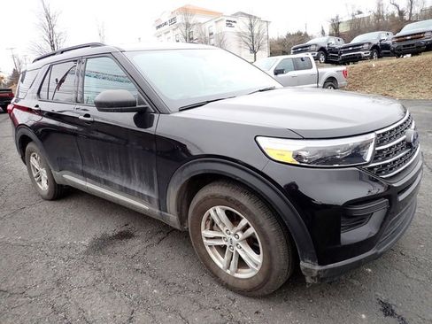 Used 2023 Ford Explorer XLT image 7