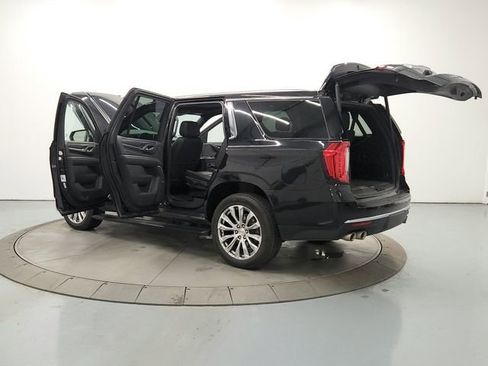 Used 2023 GMC Yukon Denali image 13