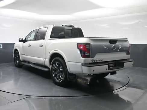 Used 2021 Nissan Titan Platinum Reserve w/ Moonroof Package image 27