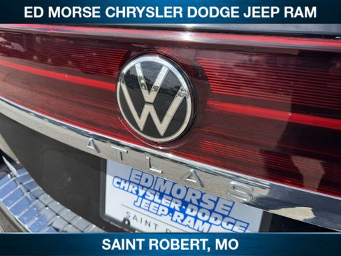 Used 2024 Volkswagen Atlas SEL Premium R-Line AWD/4WD image 12
