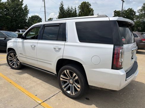 Used 2019 GMC Yukon Denali w/ Denali Ultimate Package AWD/4WD image 2