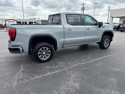 Used 2024 GMC Sierra 1500 AT4 w/ Technology Package AWD/4WD image 6