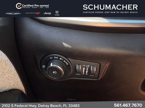 Certified 2022 Jeep Compass Latitude w/ Sun and Sound Group FWD image 26