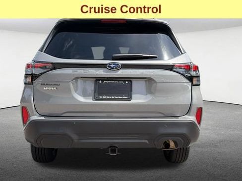 Certified 2025 Subaru Forester Premium AWD/4WD image 9