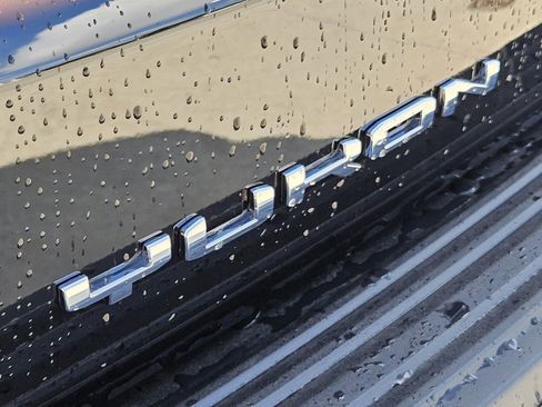 New 2026 GMC Yukon AT4 Ultimate image 8