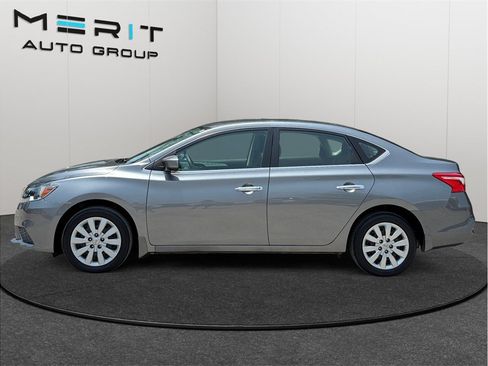 Used 2019 Nissan Sentra S FWD image 5