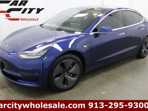 Used 2020 Tesla Model 3 Long Range image 1